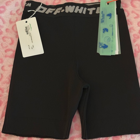 Off-White Black Ribbed Biker Shorts - Picture 1 of 2